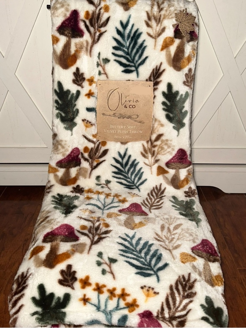 Olivia & Co Plush Autumn Forest Print Plush Throw Blanket